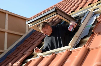 Pose de fenêtres de toit Velux au Retail